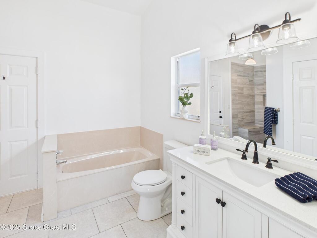 1915 19th Avenue, Vero Beach, FL 32962