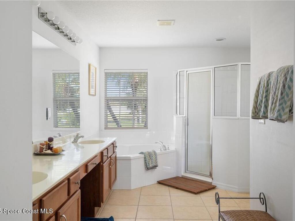 935 Southlakes Way, Vero Beach, FL 32968