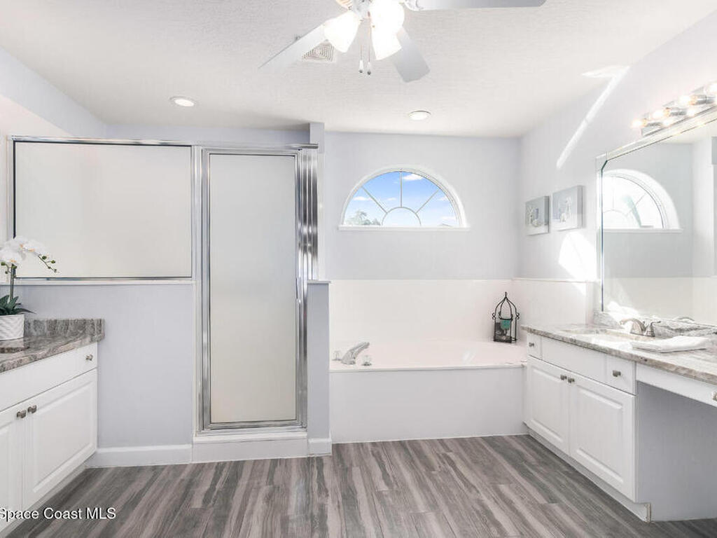 530 Sunset Lakes Drive, Merritt Island, FL 32953