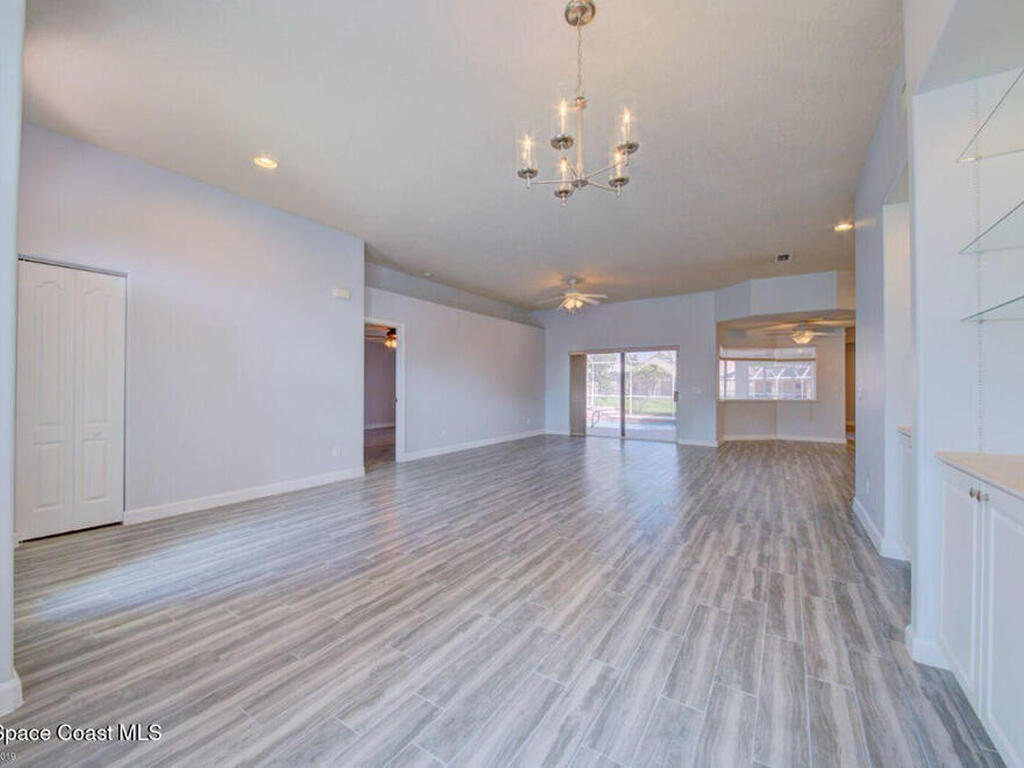 530 Sunset Lakes Drive, Merritt Island, FL 32953