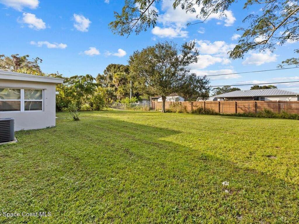 7506 Roberts Road, Fort Pierce, FL 34951