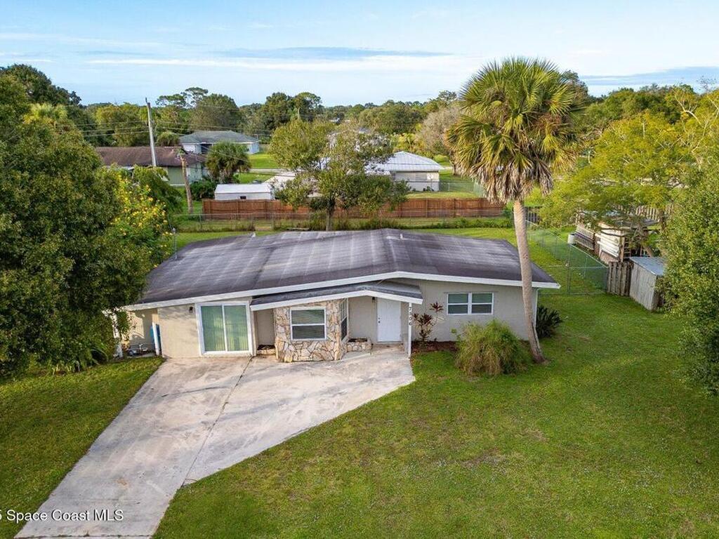 7506 Roberts Road, Fort Pierce, FL 34951
