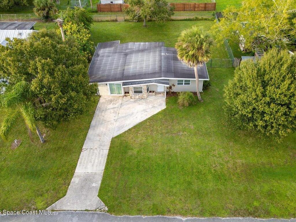 7506 Roberts Road, Fort Pierce, FL 34951