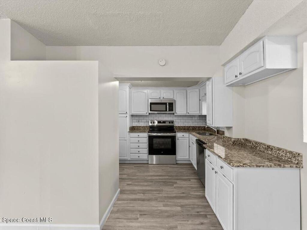 7506 Roberts Road, Fort Pierce, FL 34951