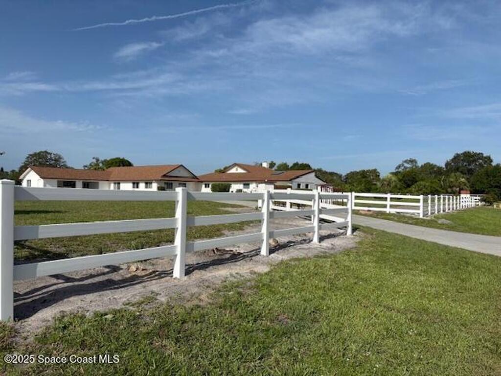 1815 Villa Espana Trail, Melbourne, FL 32935