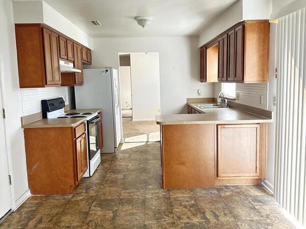 905 Grant Road, Titusville, FL 32780