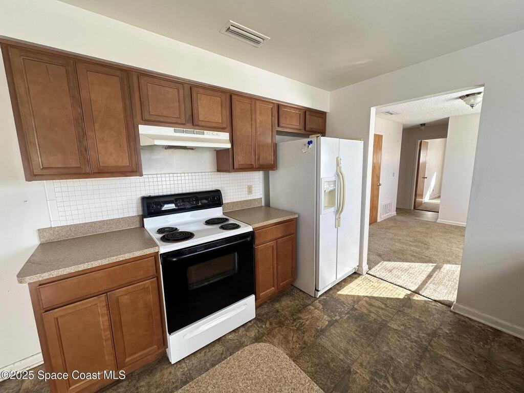 905 Grant Road, Titusville, FL 32780