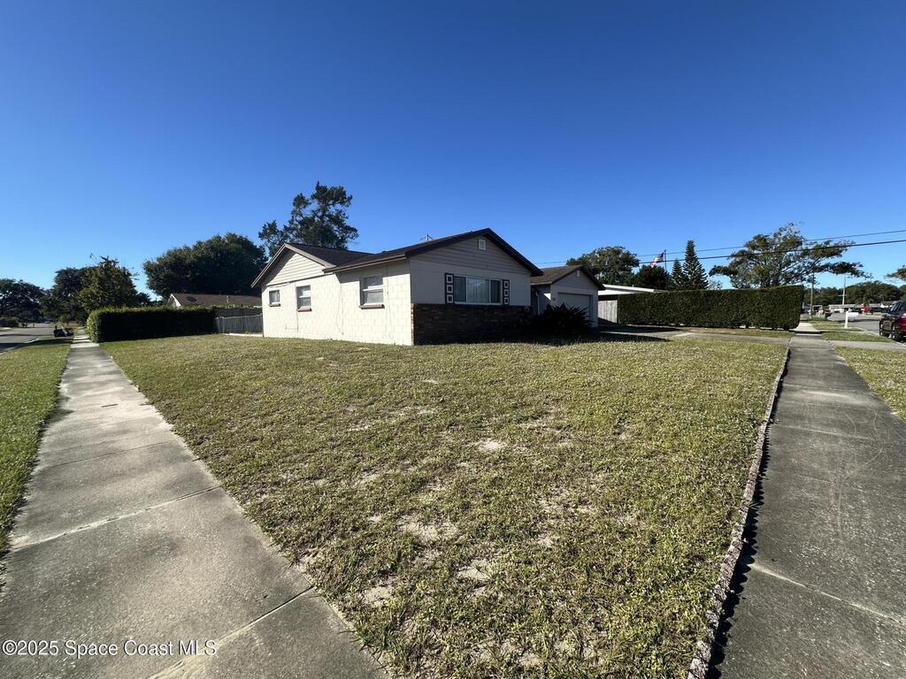 905 Grant Road, Titusville, FL 32780