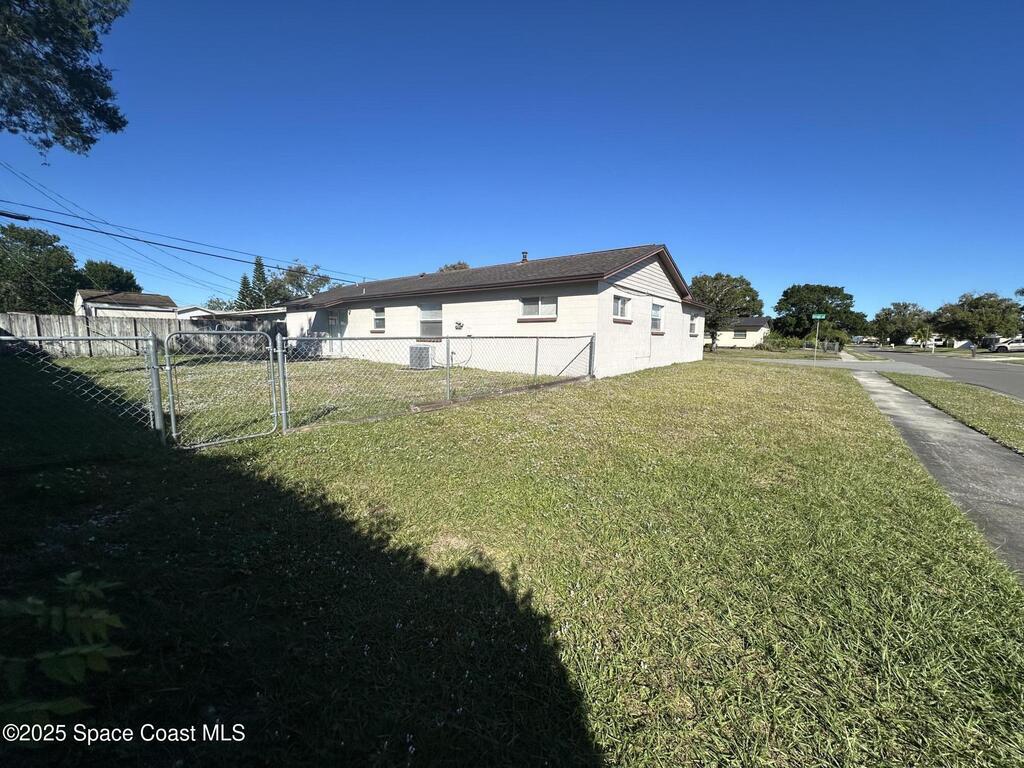 905 Grant Road, Titusville, FL 32780