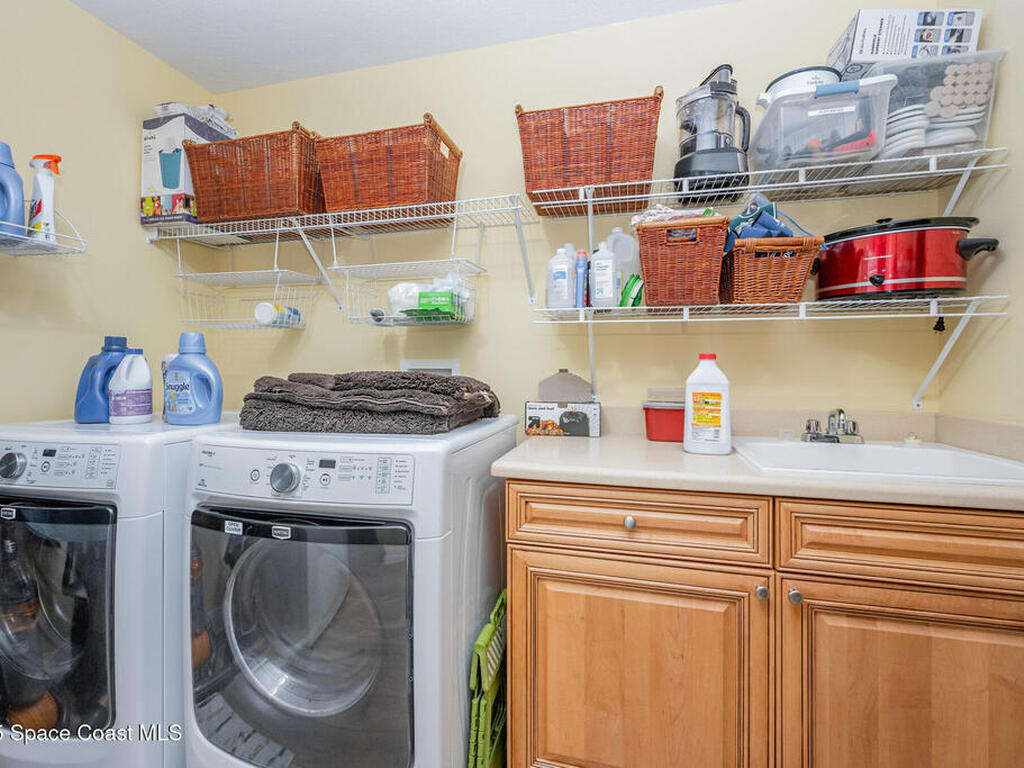 3431 Lakewood Drive, Melbourne, FL 32904