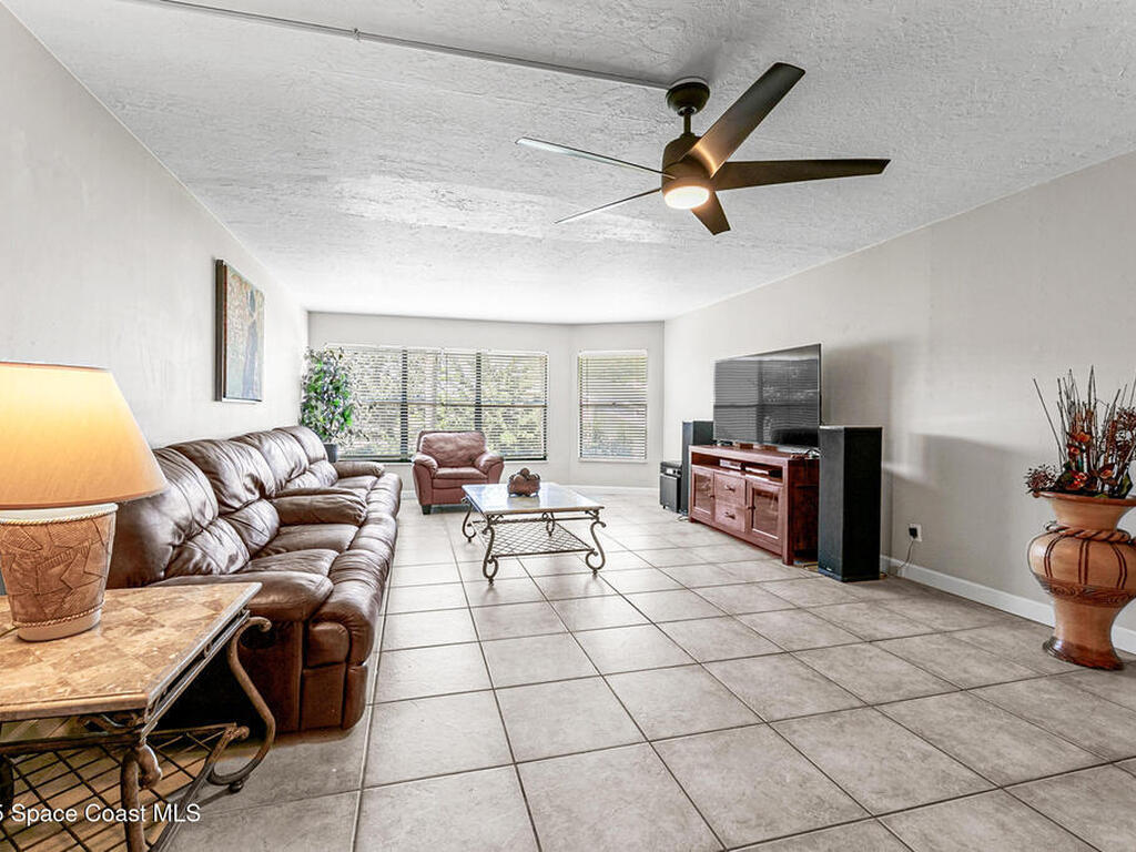 325 Tangle Run Boulevard, Melbourne, FL 32940