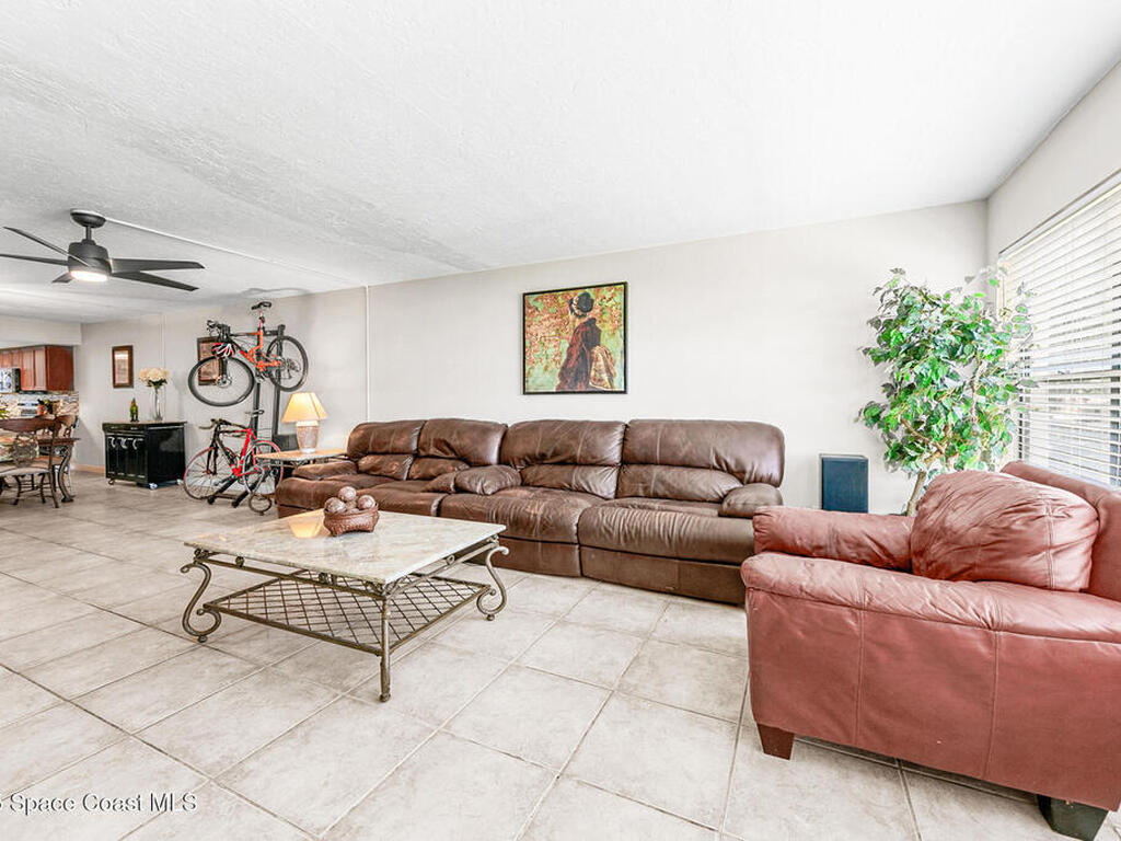 325 Tangle Run Boulevard, Melbourne, FL 32940