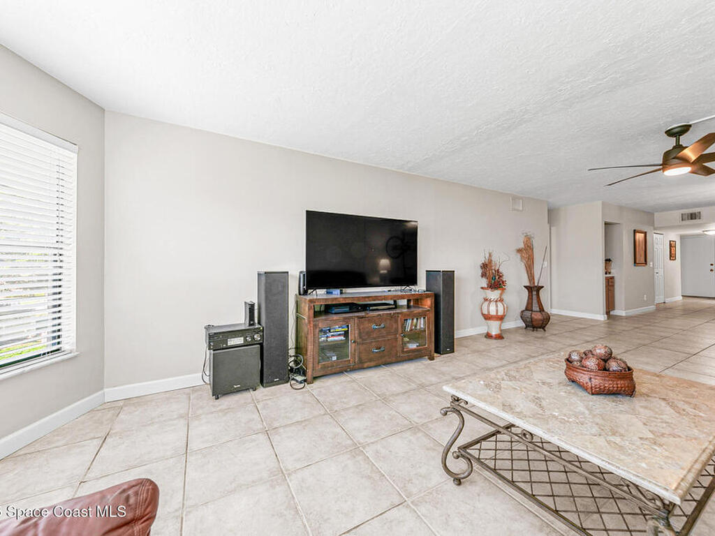 325 Tangle Run Boulevard, Melbourne, FL 32940