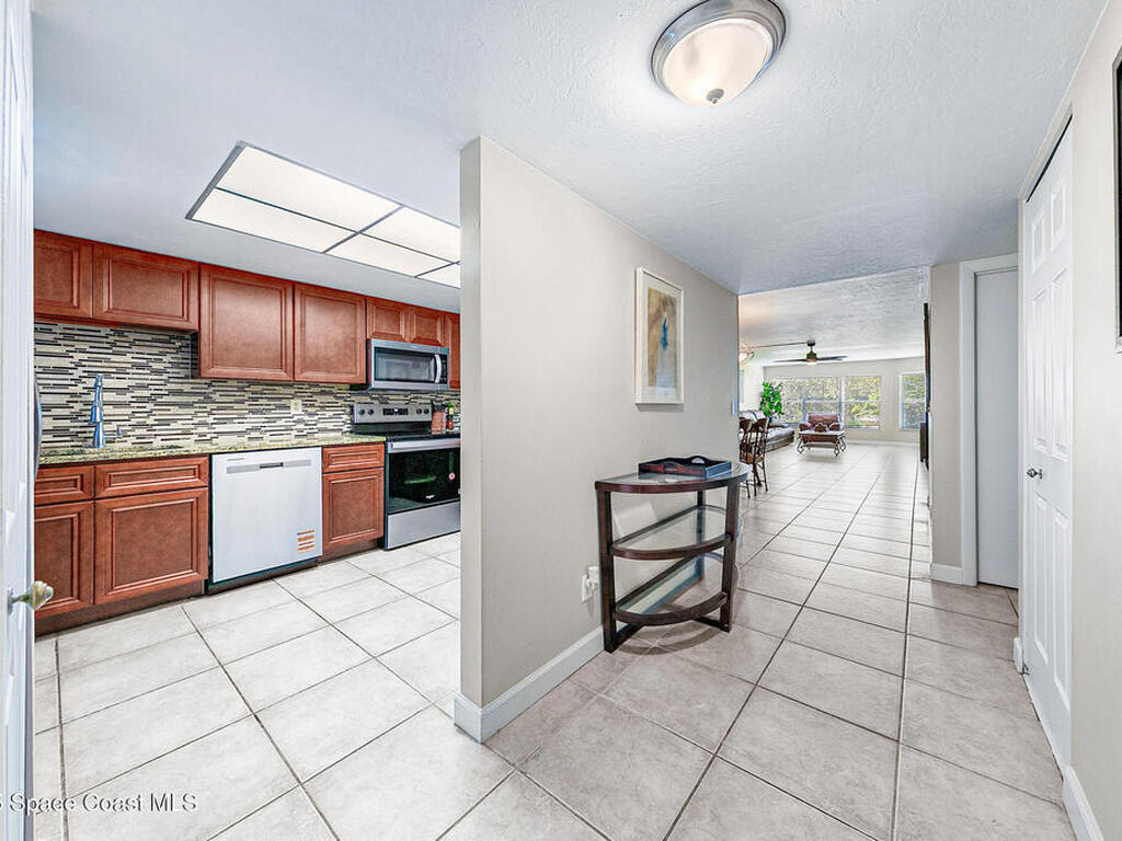 325 Tangle Run Boulevard, Melbourne, FL 32940