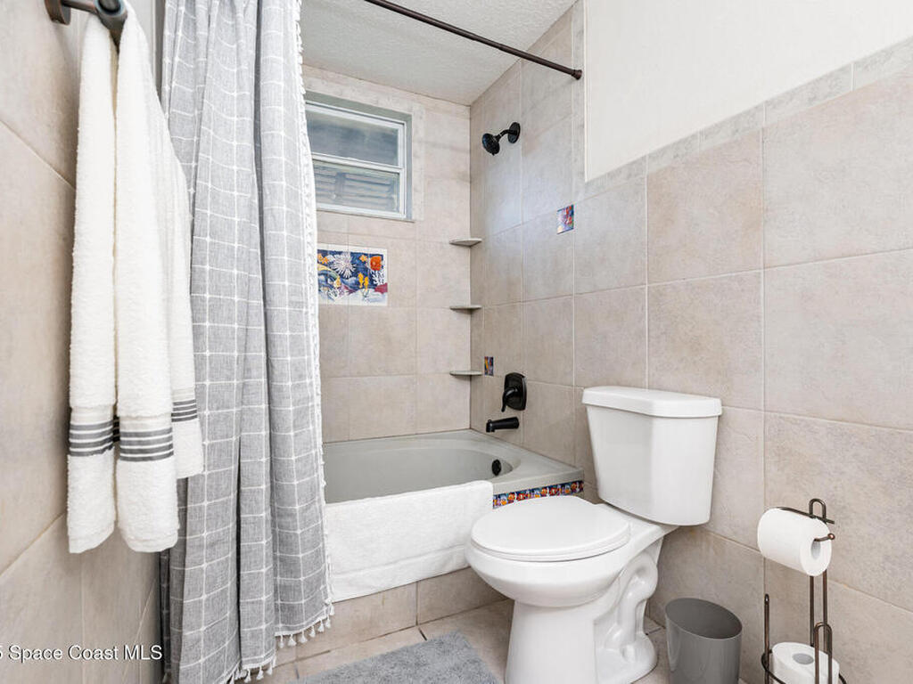 4207 Fortuna Avenue, Grant-Valkaria, FL 32950