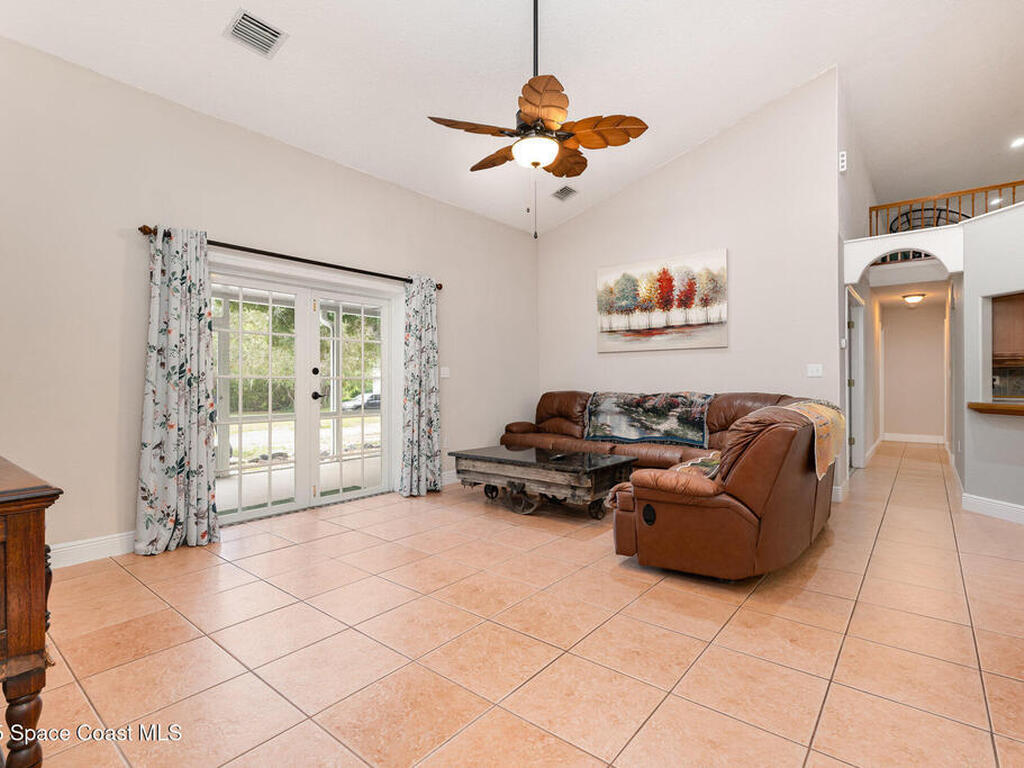 4207 Fortuna Avenue, Grant-Valkaria, FL 32950