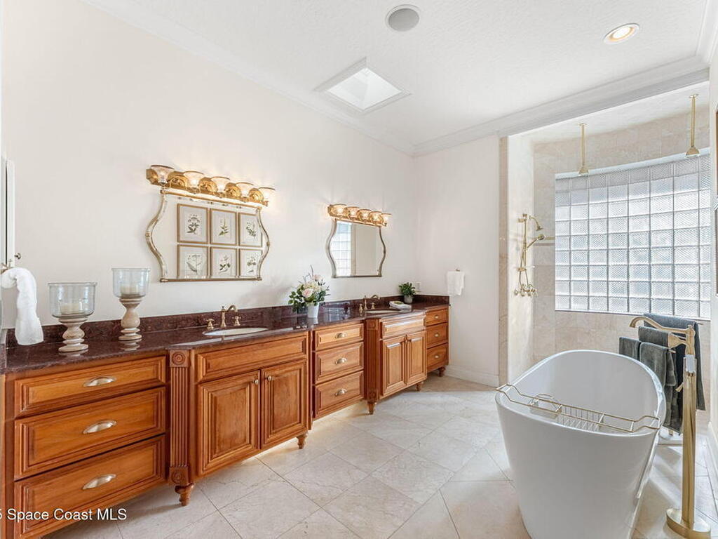 5585 Willoughby Drive, Melbourne, FL 32934