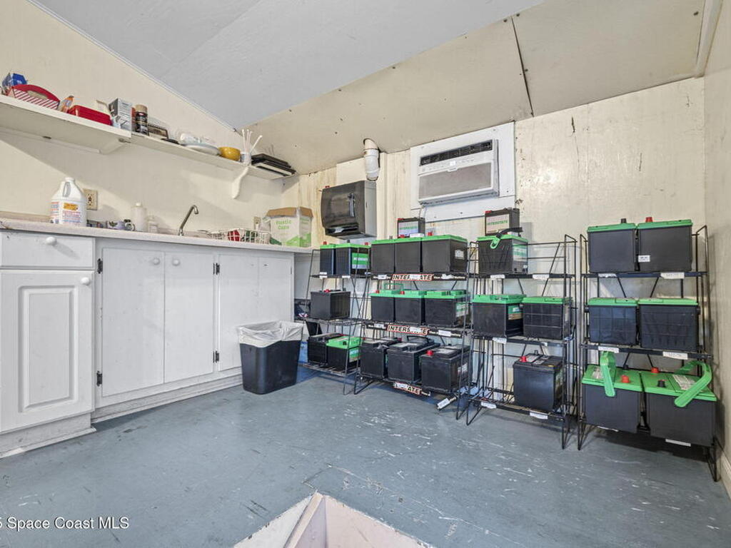 3330 N Courtenay Parkway, Merritt Island, FL 32953