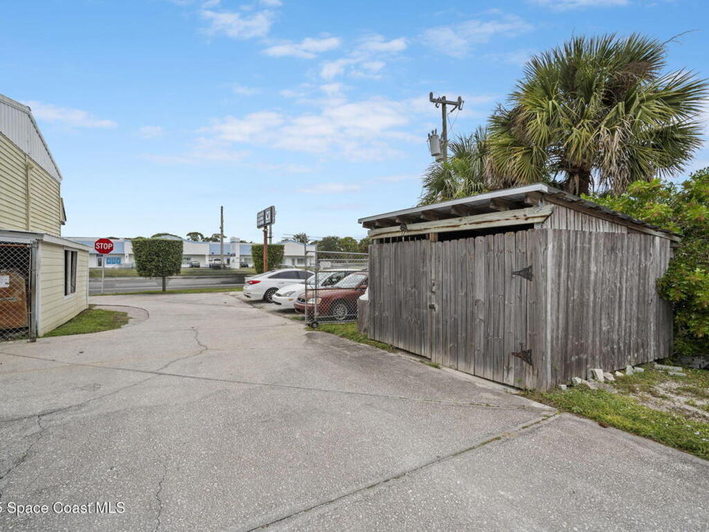 3330 N Courtenay Parkway, Merritt Island, FL 32953