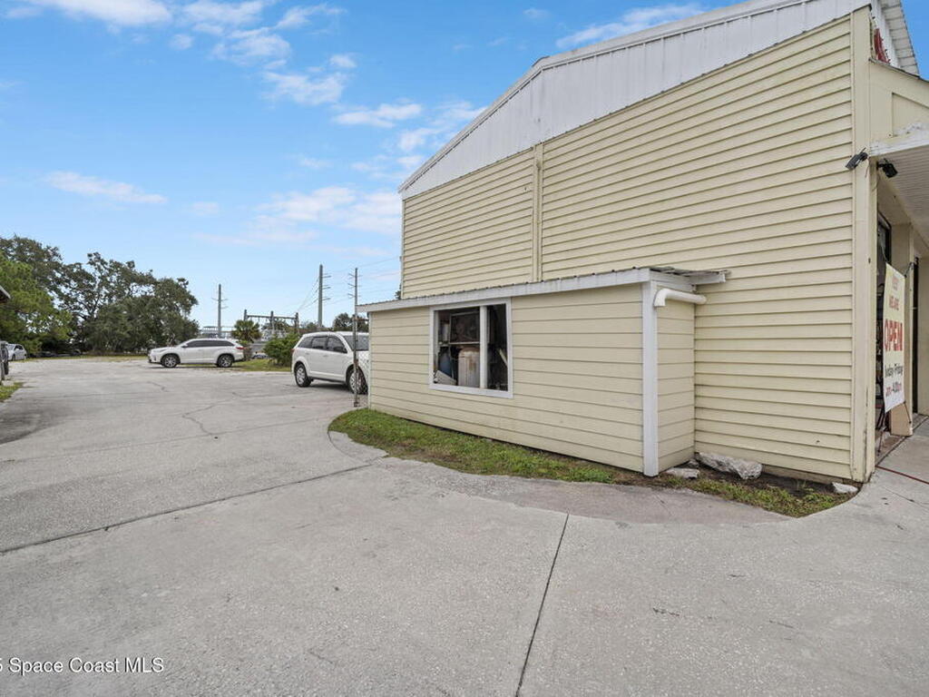 3330 N Courtenay Parkway, Merritt Island, FL 32953