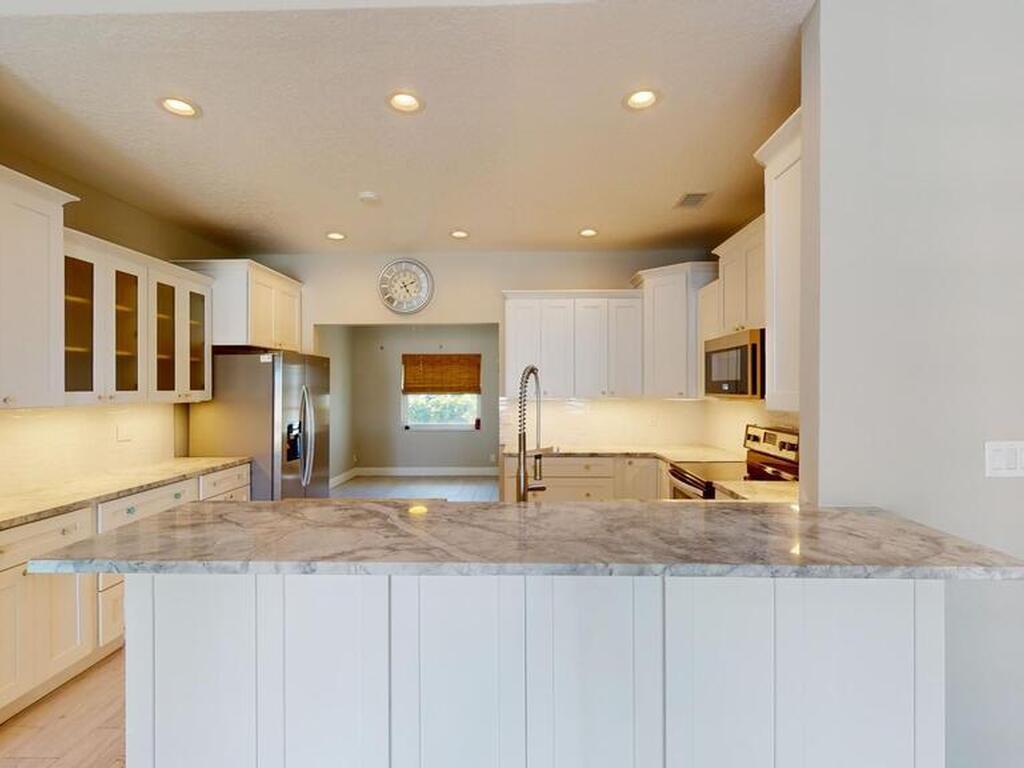 959 N Highway A1a Highway, Indialantic, FL 32903