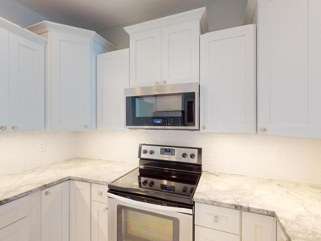 959 N Highway A1a Highway, Indialantic, FL 32903