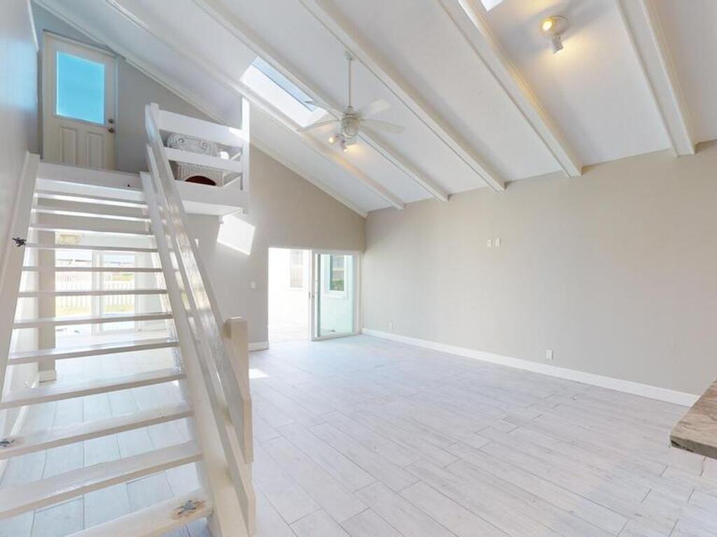 959 N Highway A1a Highway, Indialantic, FL 32903