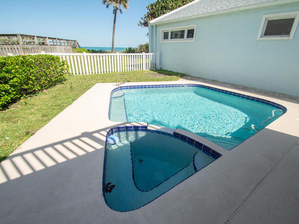 959 N Highway A1a Highway, Indialantic, FL 32903