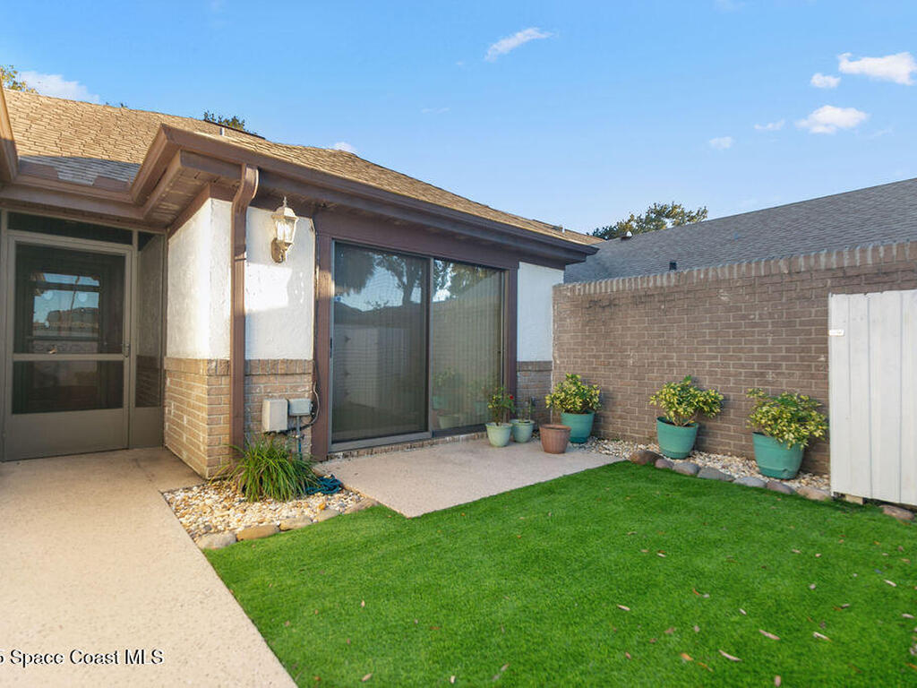 2131 Kings Cross Street, Titusville, FL 32796