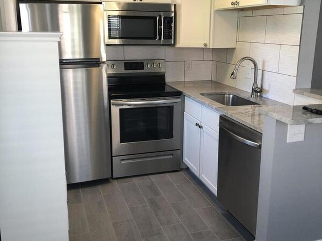 420 Monroe Avenue, Cape Canaveral, FL 32920