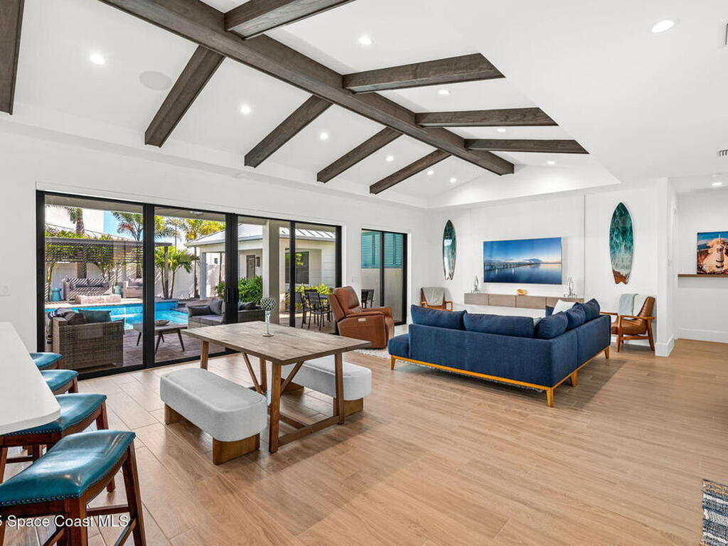 2021 S Orlando Avenue, Cocoa Beach, FL 32931