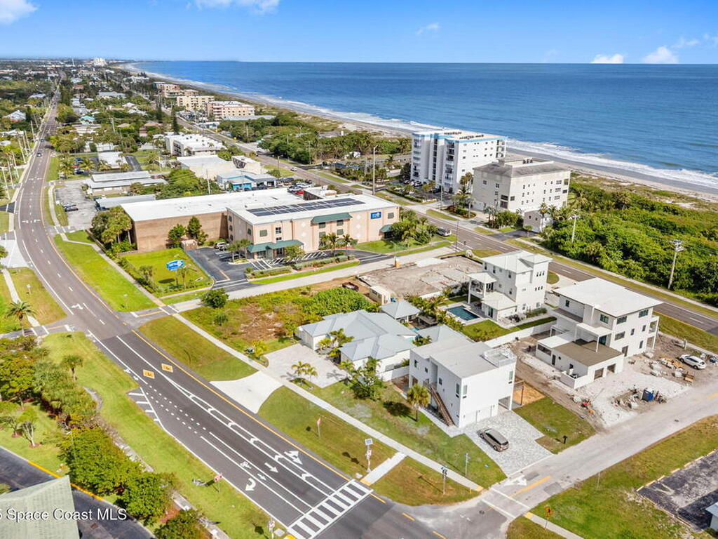 2021 S Orlando Avenue, Cocoa Beach, FL 32931