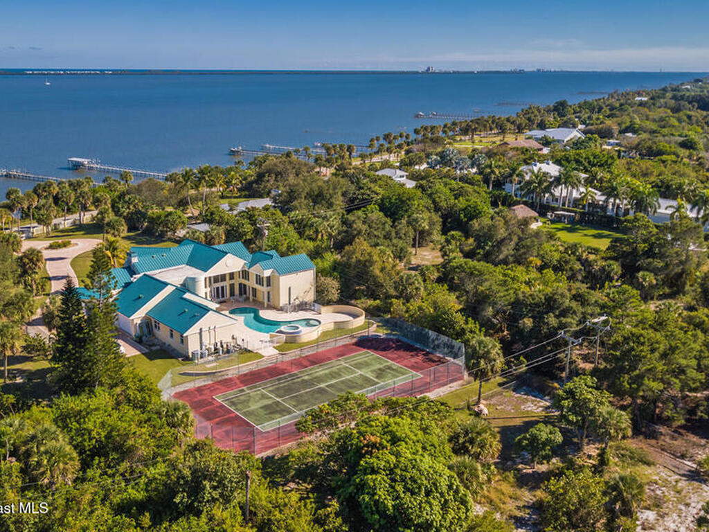 3343 S Indian River Drive, Fort Pierce, FL 34982