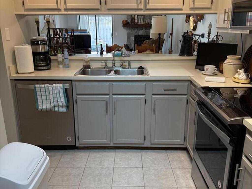 471 L M Davey Lane, Titusville, FL 32780