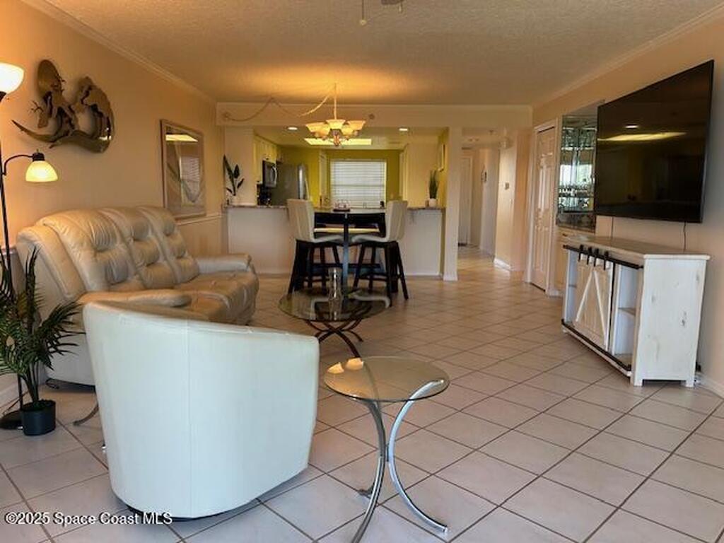 660 S Brevard Avenue, Cocoa Beach, FL 32931