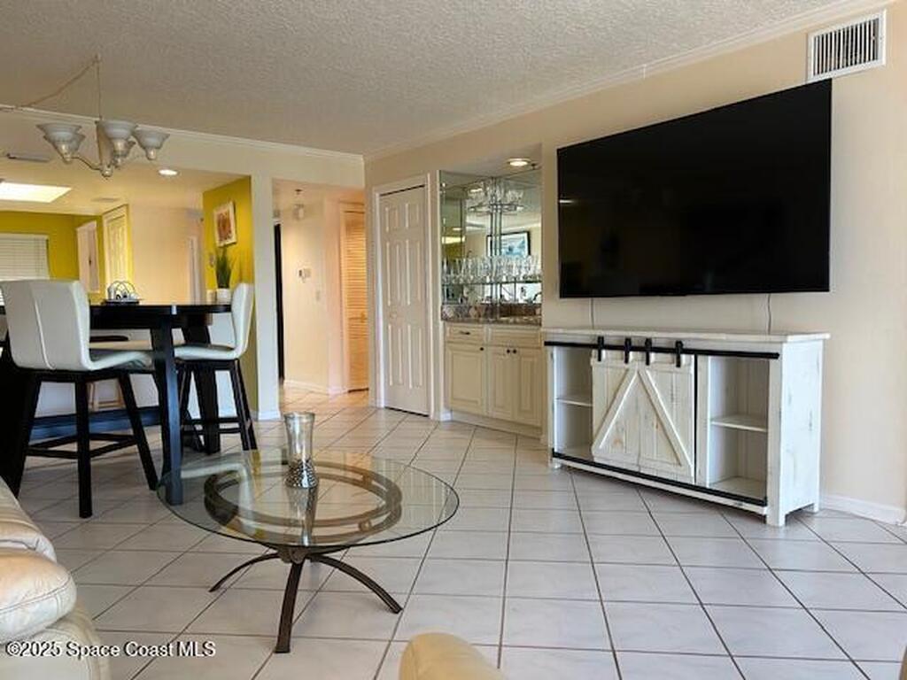 660 S Brevard Avenue, Cocoa Beach, FL 32931