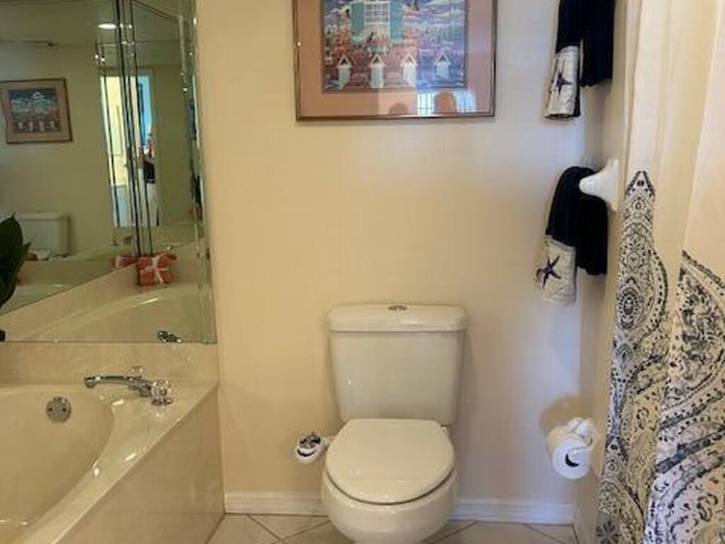 660 S Brevard Avenue, Cocoa Beach, FL 32931