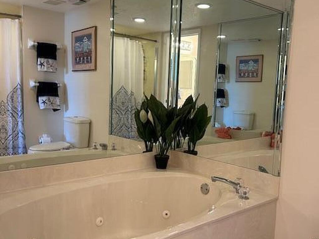 660 S Brevard Avenue, Cocoa Beach, FL 32931