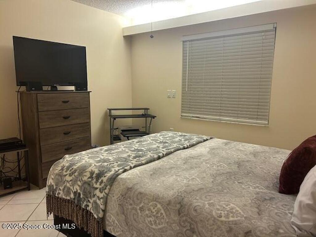 660 S Brevard Avenue, Cocoa Beach, FL 32931