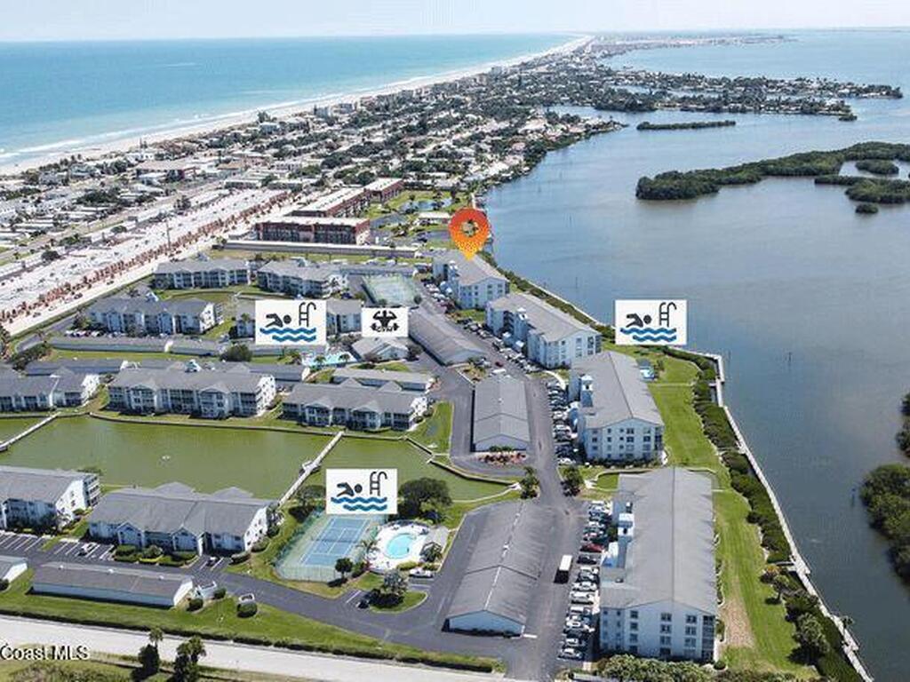 660 S Brevard Avenue, Cocoa Beach, FL 32931