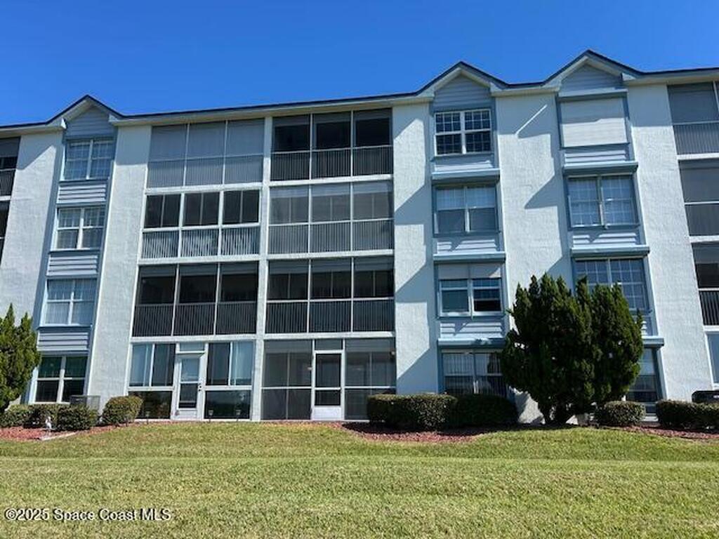 660 S Brevard Avenue, Cocoa Beach, FL 32931