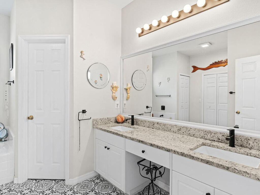 1564 S Tropical Trail, Merritt Island, FL 32952