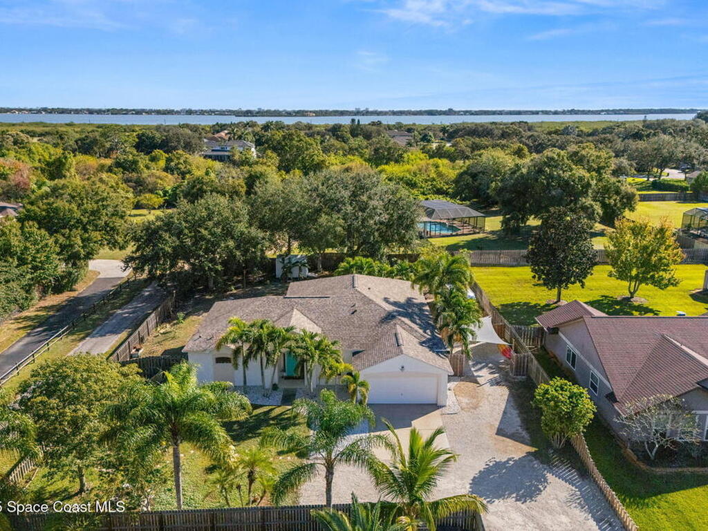 1564 S Tropical Trail, Merritt Island, FL 32952