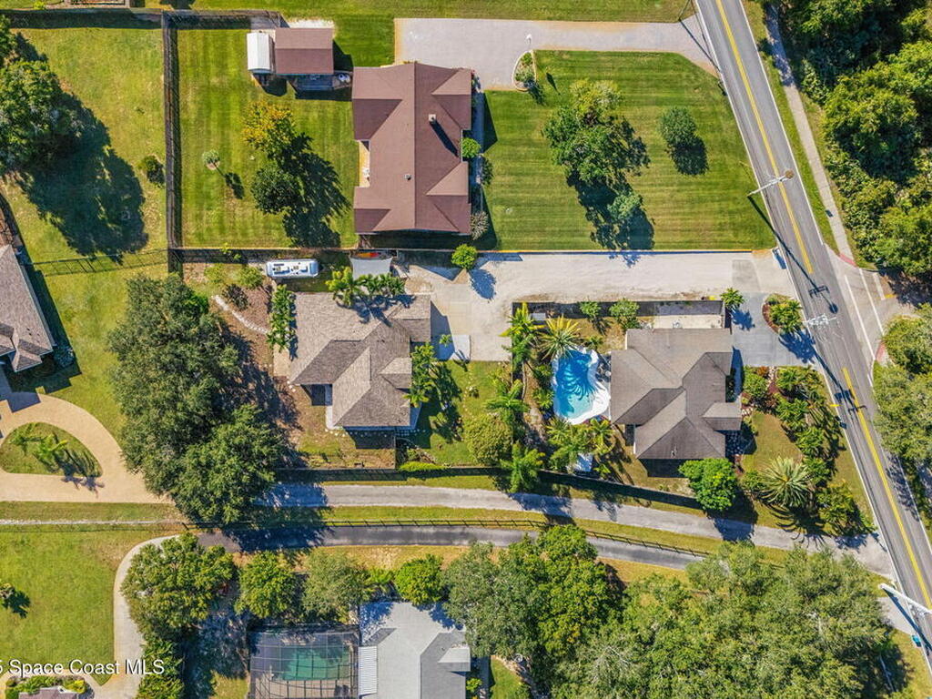 1564 S Tropical Trail, Merritt Island, FL 32952