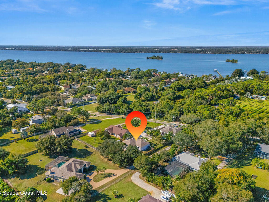 1564 S Tropical Trail, Merritt Island, FL 32952