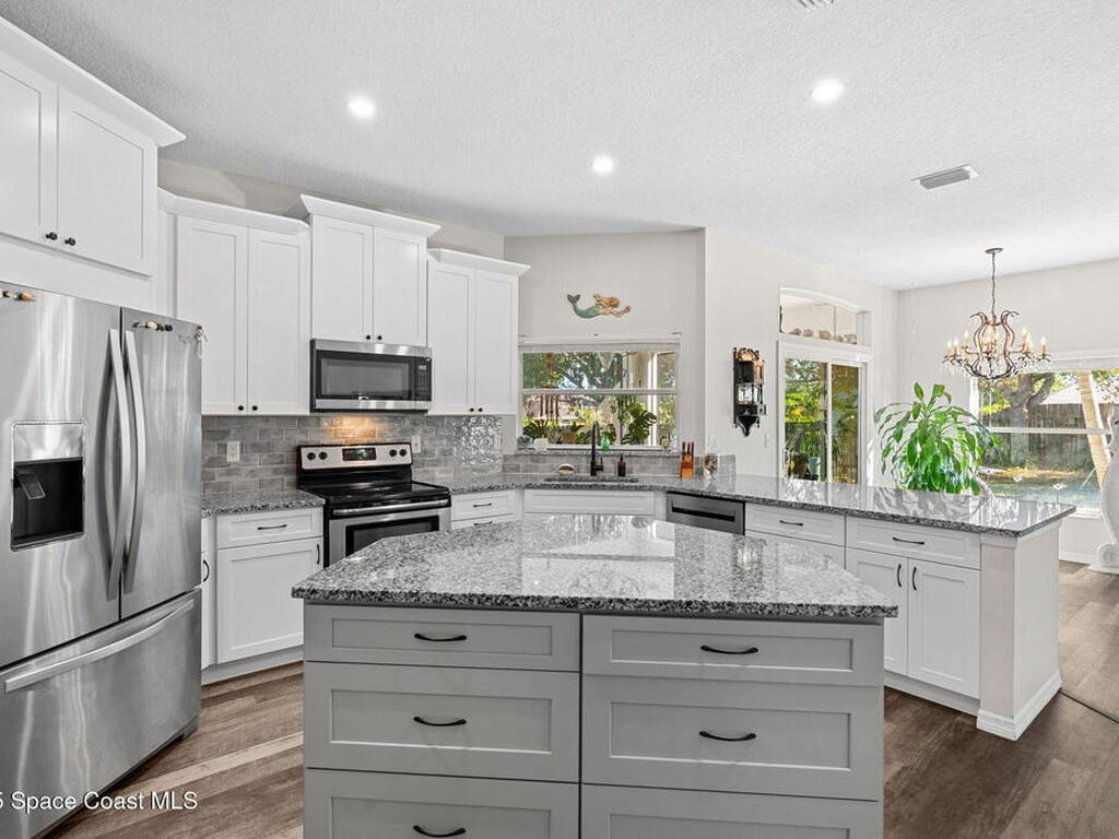 1564 S Tropical Trail, Merritt Island, FL 32952