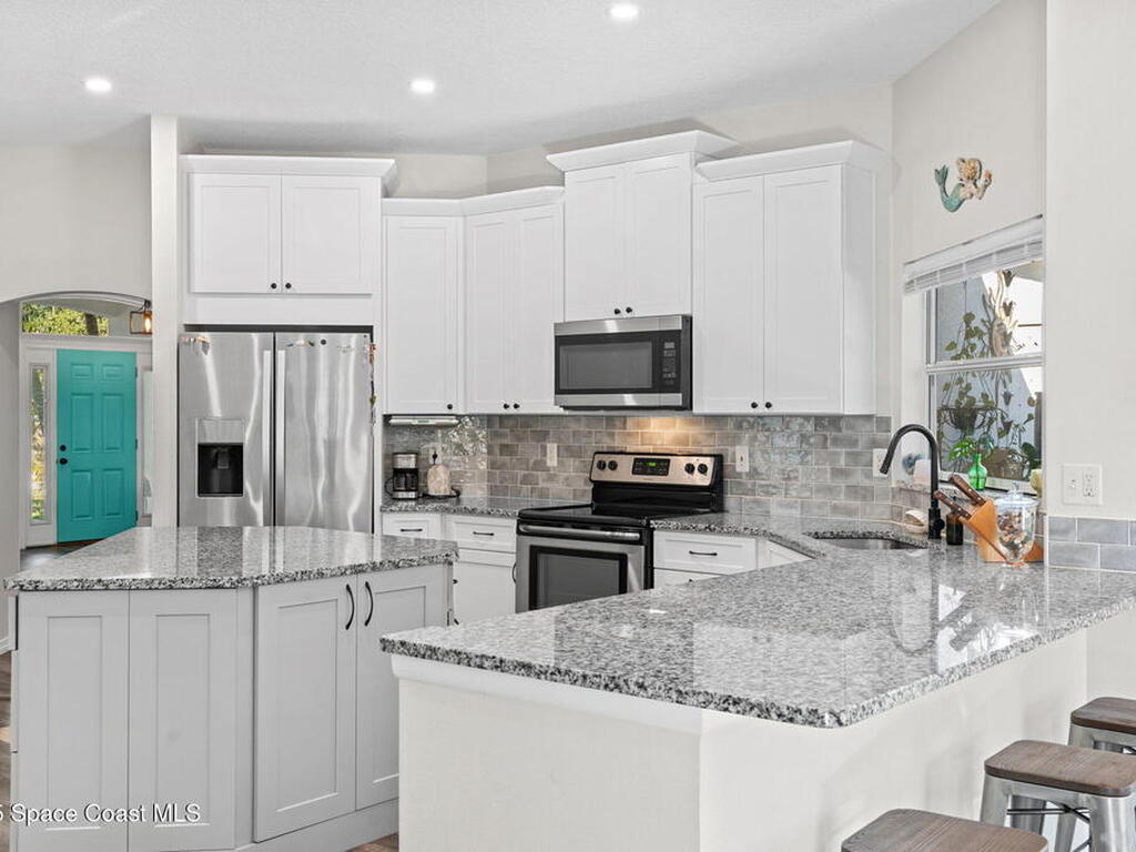 1564 S Tropical Trail, Merritt Island, FL 32952