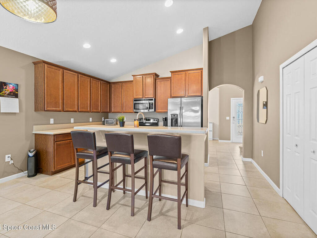 2389 Snapdragon Drive, Palm Bay, FL 32907