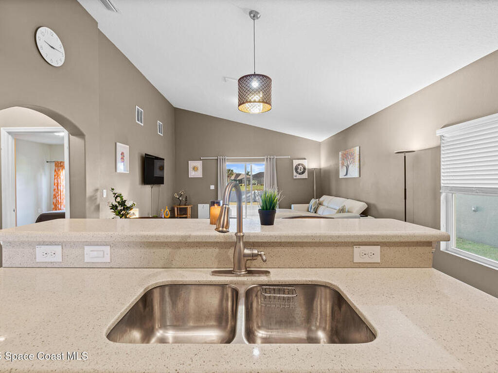 2389 Snapdragon Drive, Palm Bay, FL 32907