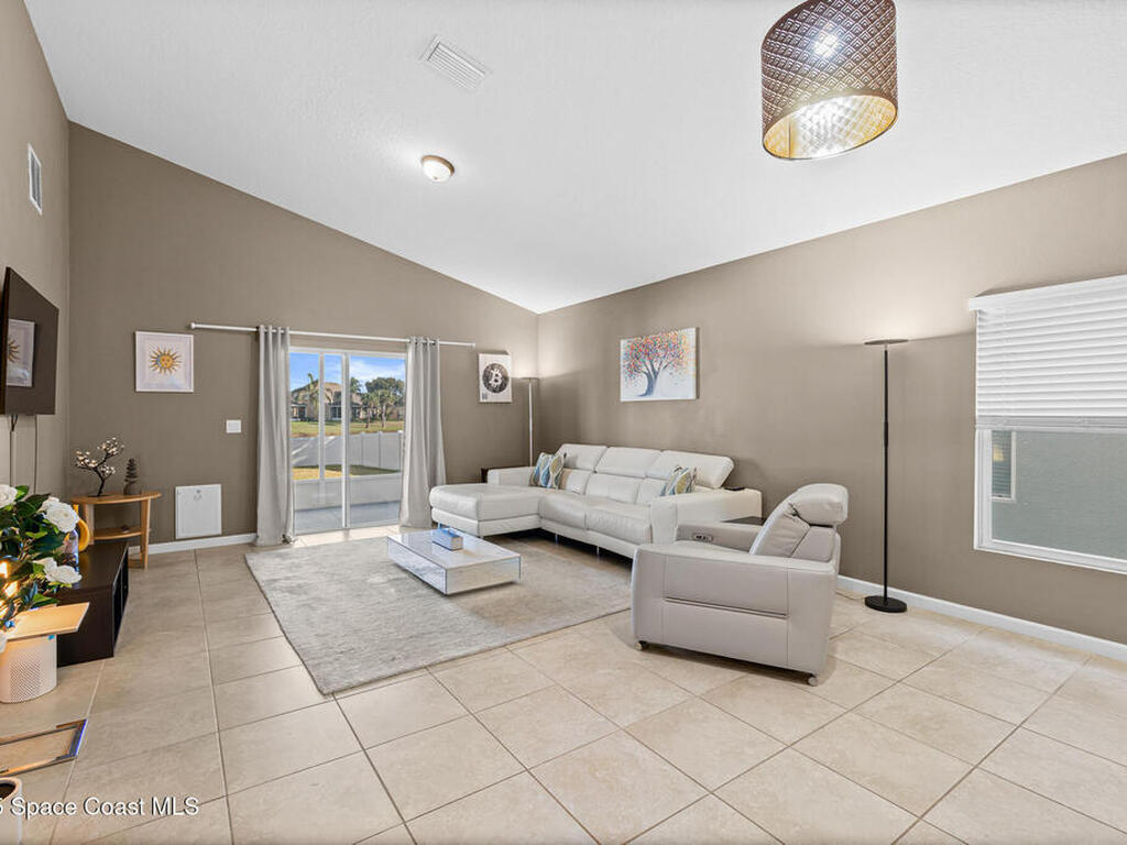 2389 Snapdragon Drive, Palm Bay, FL 32907